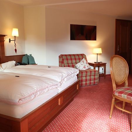Die Lilie / Hotel Garni Reuthe Buitenkant foto